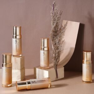 MATT LOOK High Coverage Water- Proof Oil Free Matte Foundation Dry Spf 25 | 45G | Socks Oil On Face | Sheer Coverage Along With Matte Effect | Water- Proof | Sweat- Proof | Beige