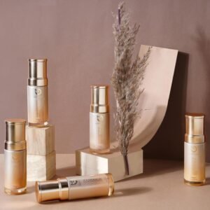 MATT LOOK High Coverage Water- Proof Oil Free Matte Foundation Dry Spf 25 | 45G | Socks Oil On Face | Sheer Coverage Along With Matte Effect | Water- Proof | Sweat- Proof | Beige